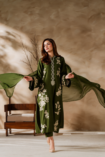 Laam|Unstitched 3PCS Olive Grace – Luxury Embroidered 3-Piece Suit